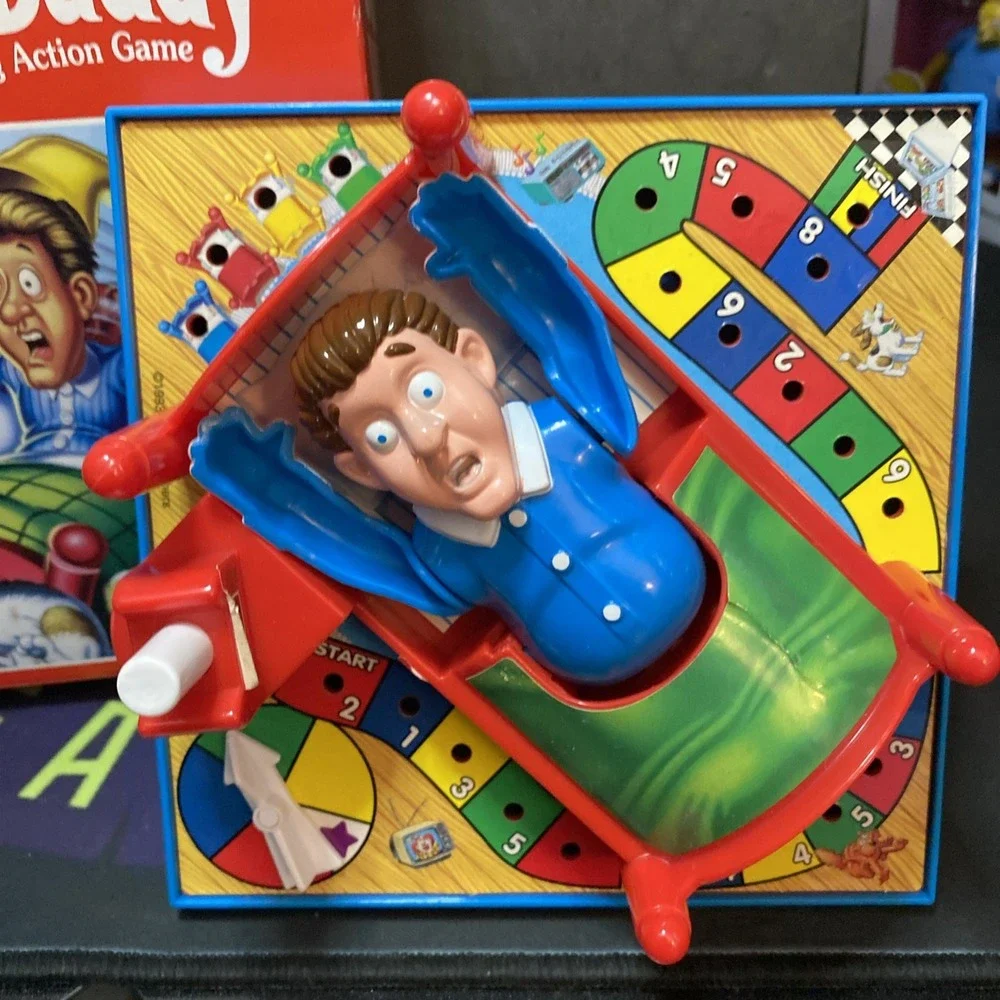 Vintage 1993 Don't Wake Daddy! Travel Game by Parker Brothers Red Box D3